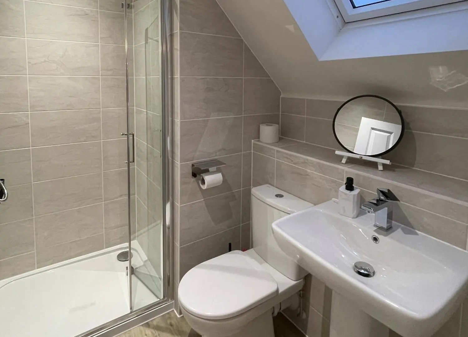 Holiday home Brand New Prestigious 5 Bed House Near Science Park - Cambridge Homehost