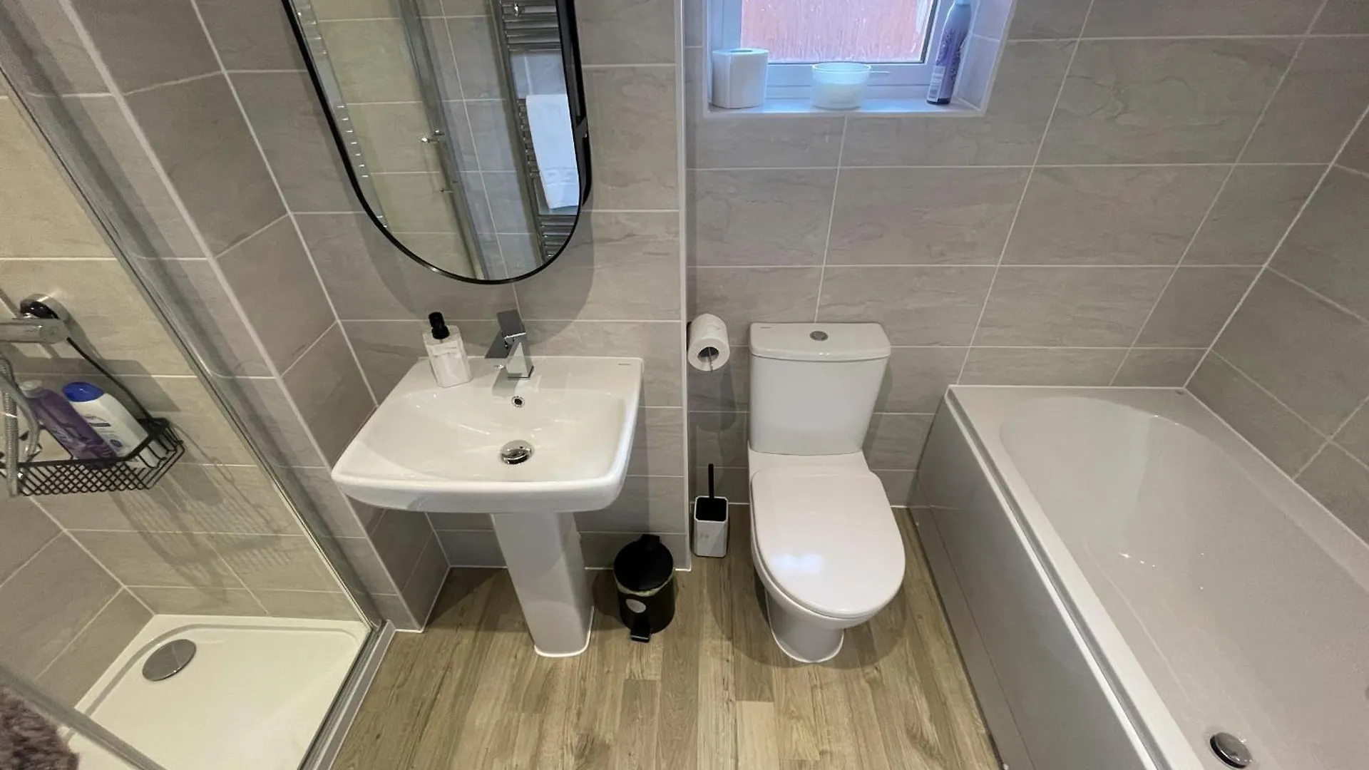 Brand New Prestigious 5 Bed House Near Science Park - Cambridge Homehost United Kingdom