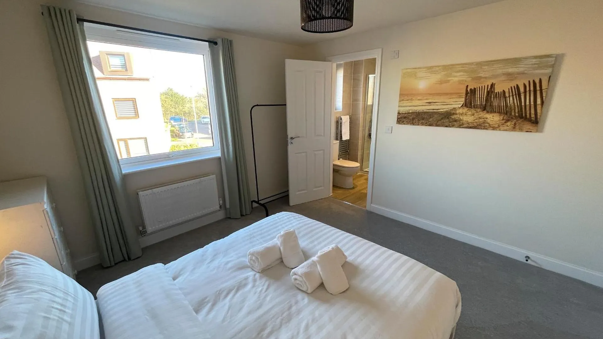 Brand New Prestigious 5 Bed House Near Science Park - Cambridge Homehost 0*, Cambridge (Cambridgeshire)